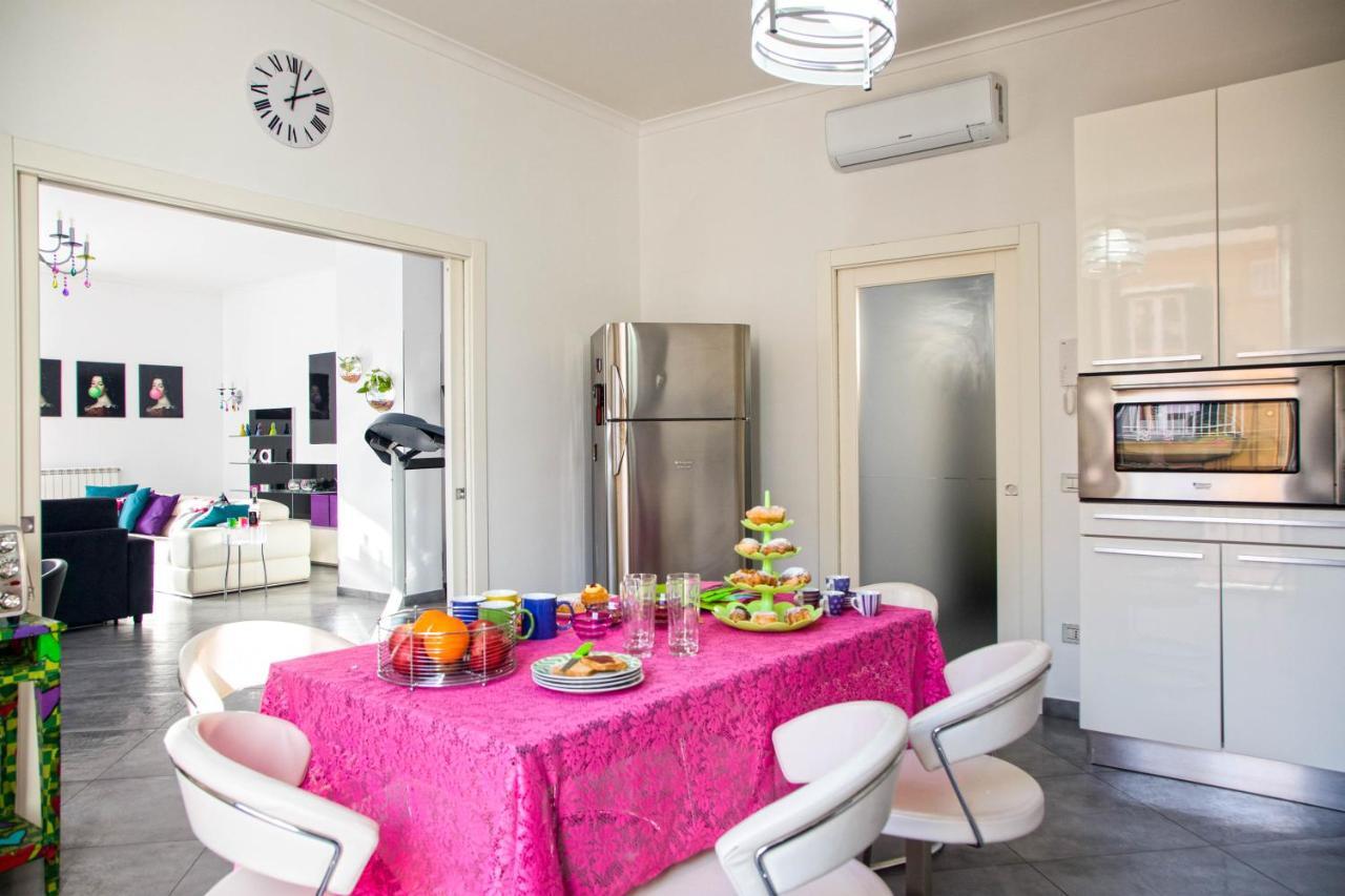 Ferdinando Arthouse Oversized Modern Apartment - By Gocce Team Неаполь Экстерьер фото