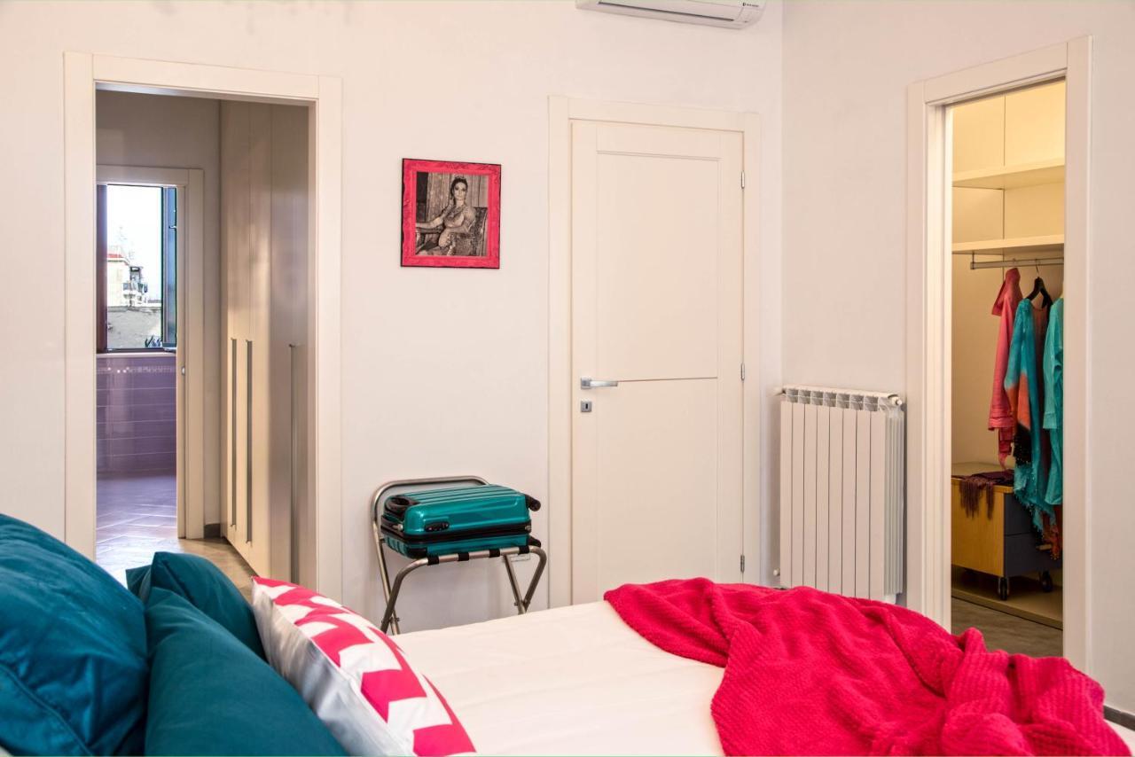 Ferdinando Arthouse Oversized Modern Apartment - By Gocce Team Неаполь Экстерьер фото