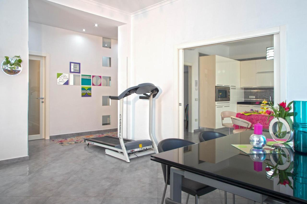Ferdinando Arthouse Oversized Modern Apartment - By Gocce Team Неаполь Экстерьер фото
